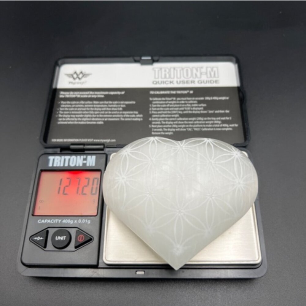 PRICE IS FIRM - Selenite Satin Spar Celtic Weave Etched Hand Carved Heart - Picture 6 of 6